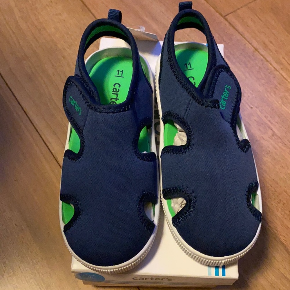 NWT Carter’s water shoes navy blue size 11